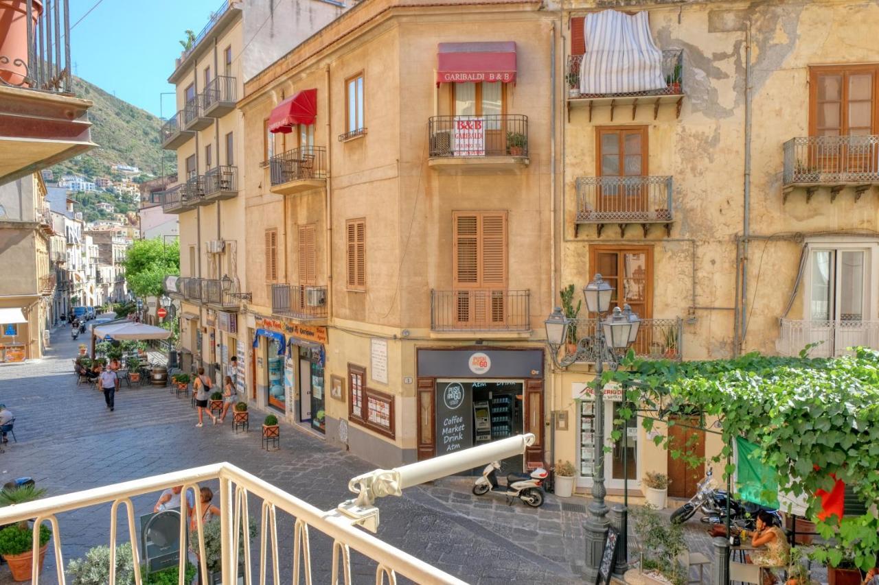 Porta Di Terra 'Luxury Suite ' Cefalu Exterior photo