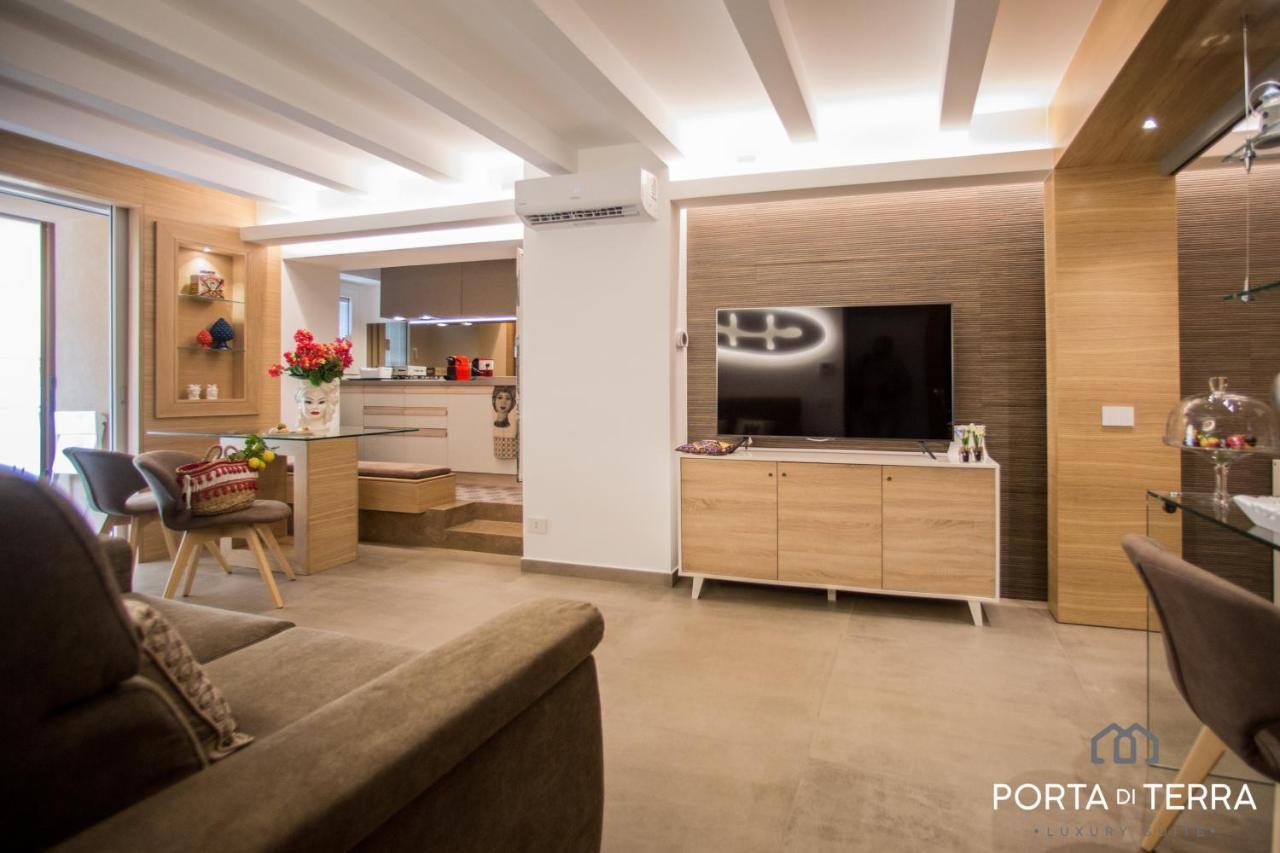 Porta Di Terra 'Luxury Suite ' Cefalu Exterior photo